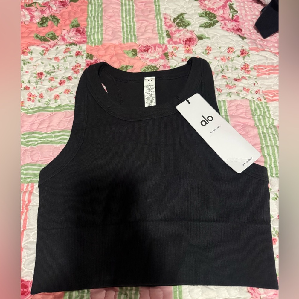ALO Yoga Classic Black Tank Top